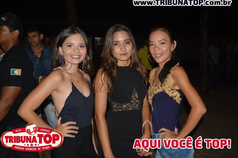 ROLIM DE MOURA: FORRO BOYS