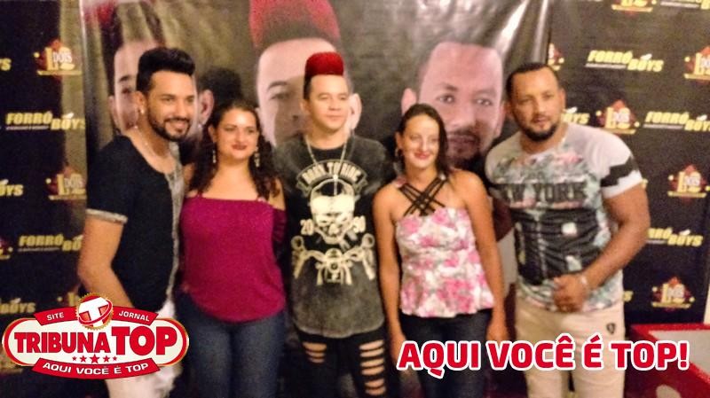 ROLIM DE MOURA: FORRO BOYS