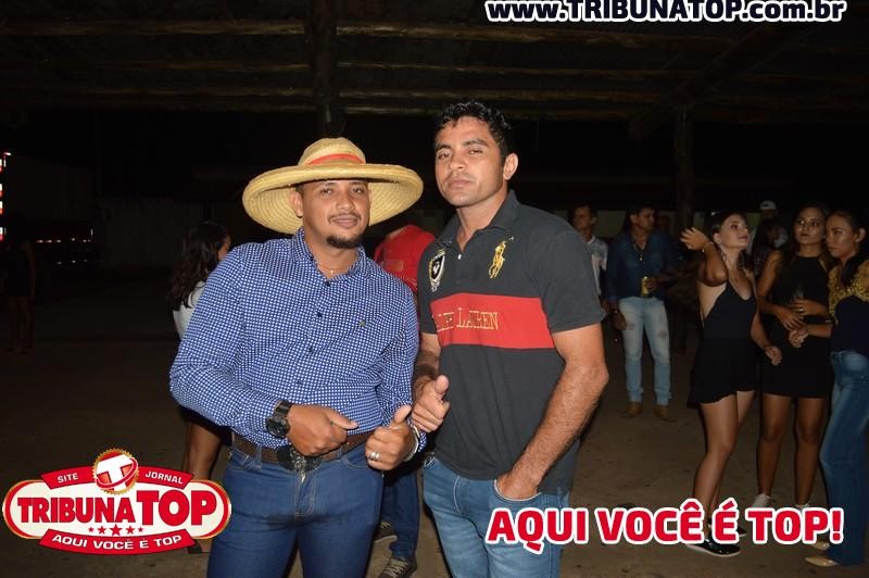 ROLIM DE MOURA: FORRO BOYS