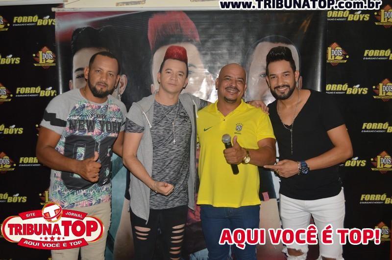 ROLIM DE MOURA: FORRO BOYS