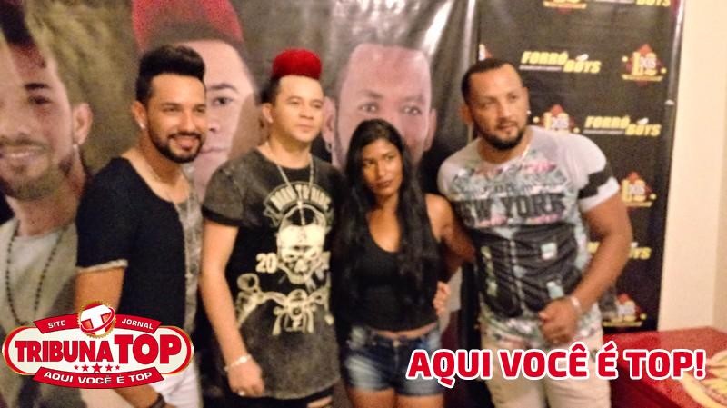 ROLIM DE MOURA: FORRO BOYS