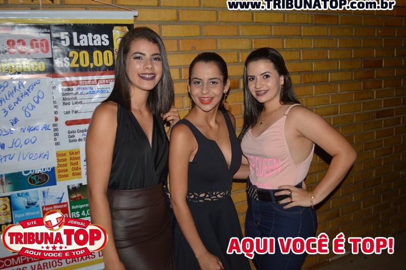 ROLIM DE MOURA: FORRO BOYS