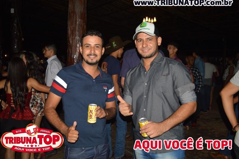 ROLIM DE MOURA: FORRO BOYS