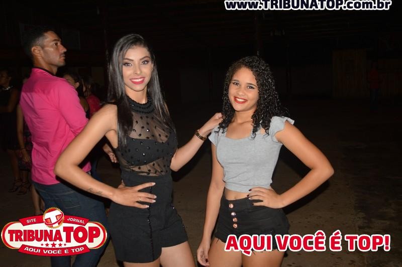 ROLIM DE MOURA: FORRO BOYS