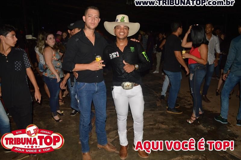 ROLIM DE MOURA: FORRO BOYS