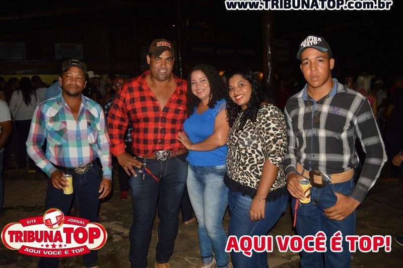 ROLIM DE MOURA: FORRO BOYS