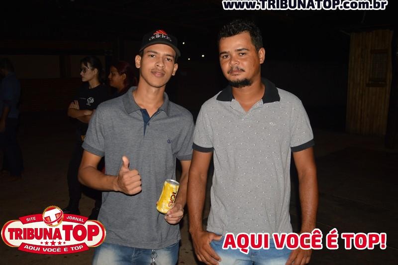 ROLIM DE MOURA: FORRO BOYS