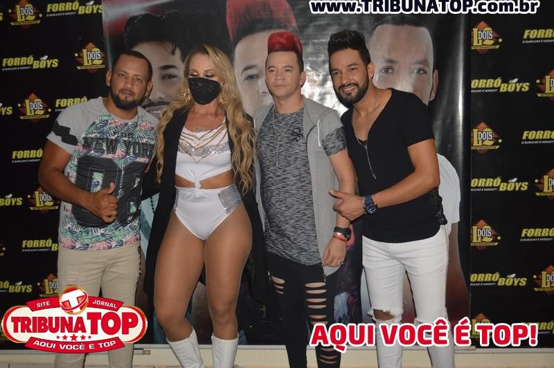 ROLIM DE MOURA: FORRO BOYS