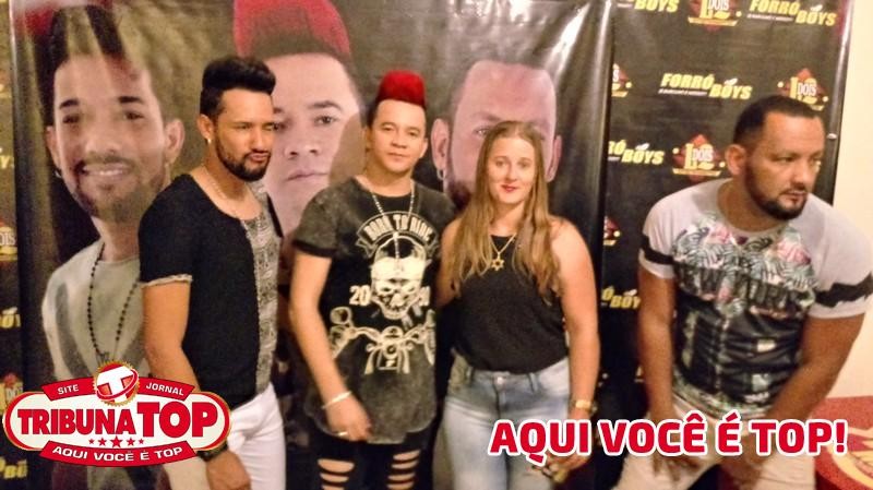 ROLIM DE MOURA: FORRO BOYS