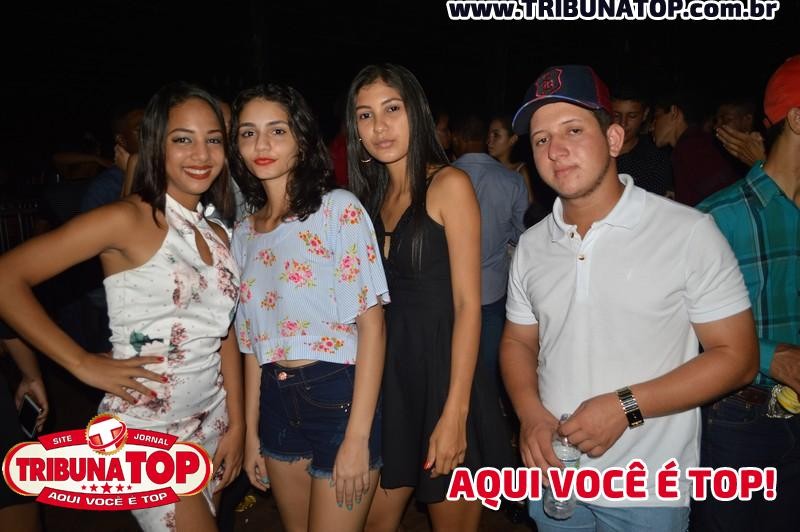 ROLIM DE MOURA: FORRO BOYS
