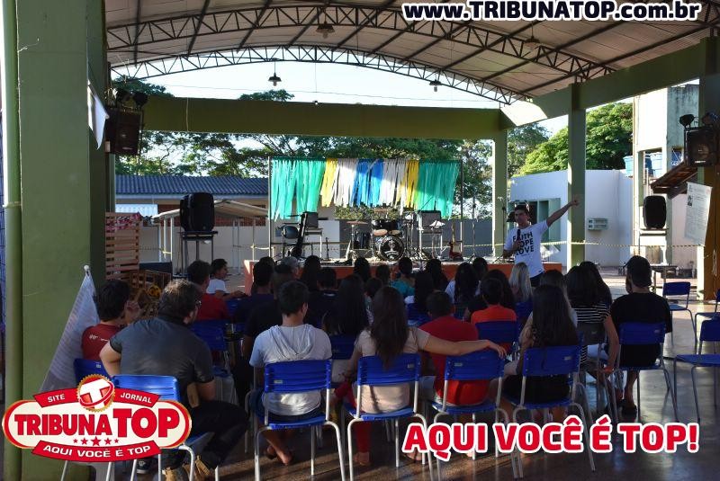ROLIM DE MOURA: ENCONTRO DISTRITAL JOVENS E ADOLESCENTES 