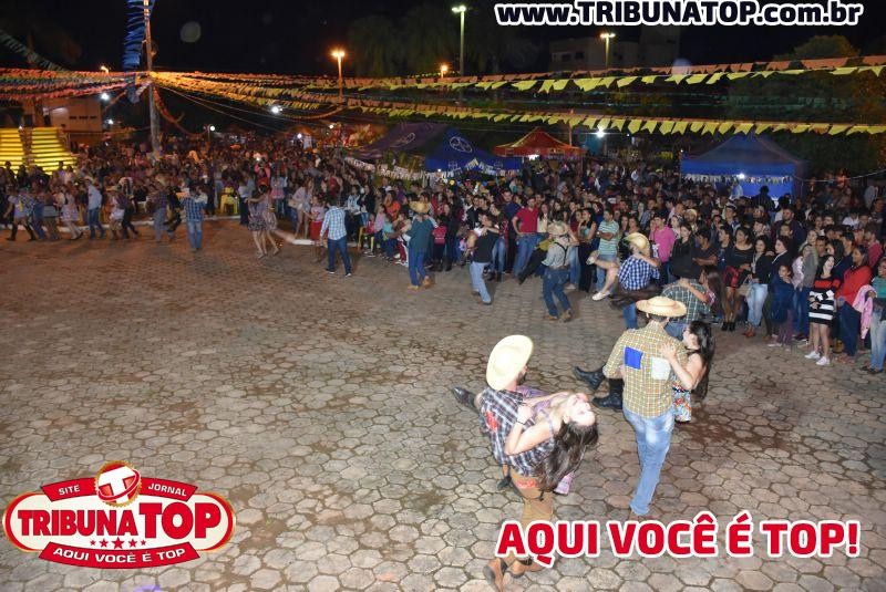 ROLIM DE MOURA: IV ARRAIÁ DA FAROL 