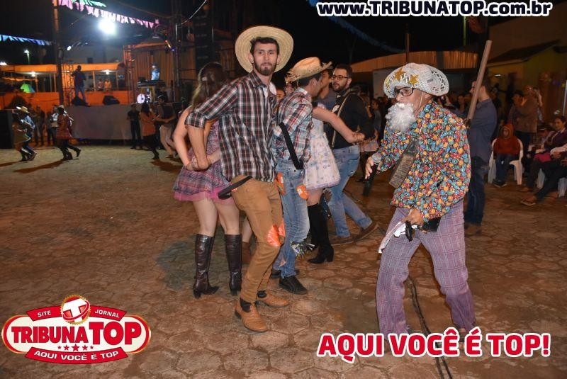 ROLIM DE MOURA: IV ARRAIÁ DA FAROL 
