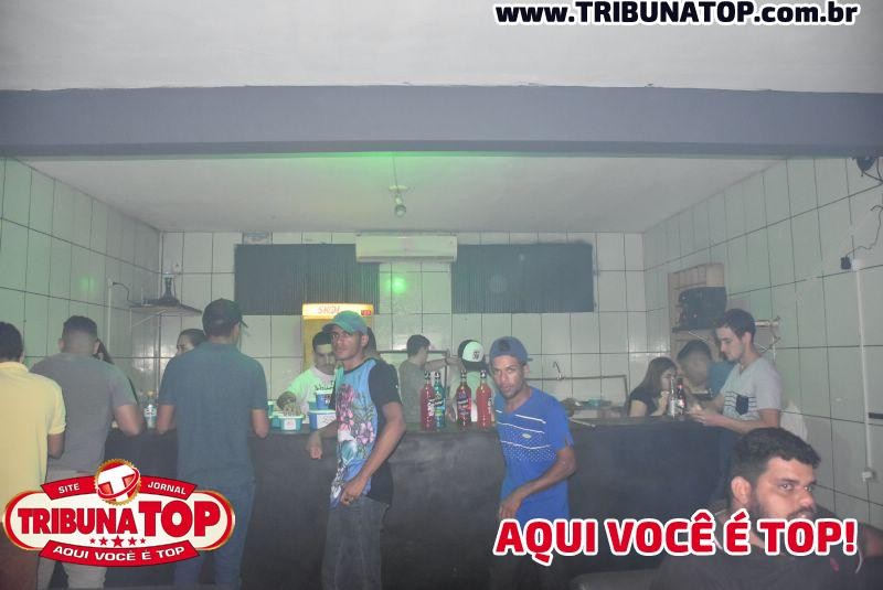 ROLIM DE MOURA: HAILEY  LOUNGE BAR 