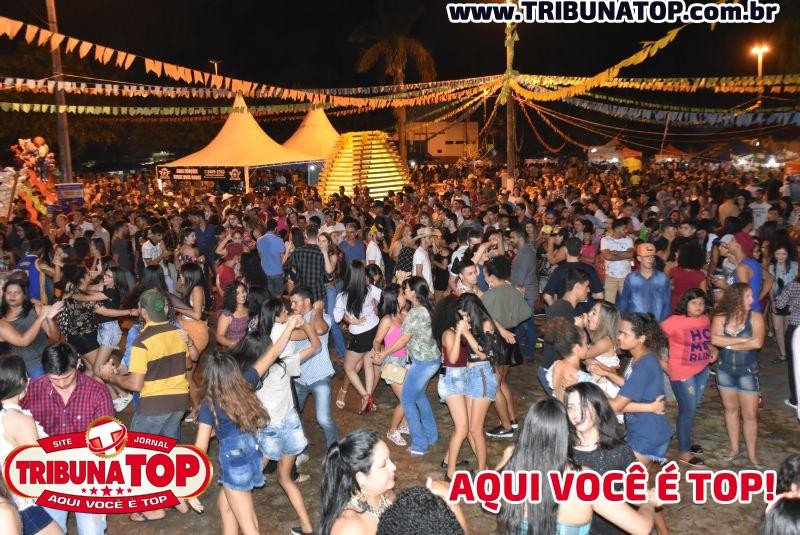 ROLIM DE MOURA: FESTA JUNINA DA FAROL 