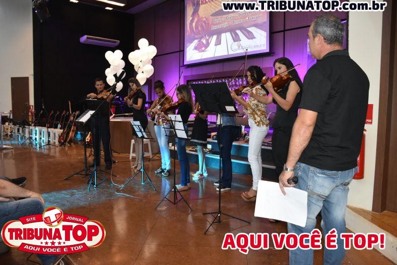 ROLIM DE MOURA: RECITAL DE MÚSICA 
