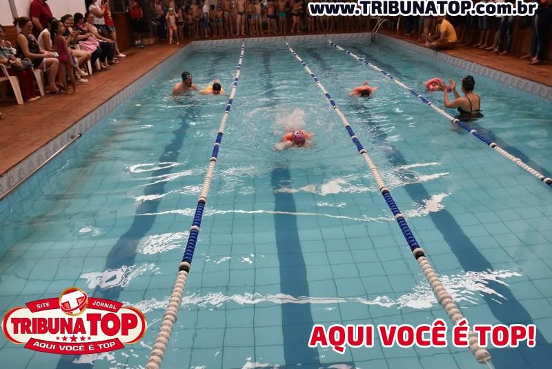 ROLIM DE MOURA: FESTIVAL DE NATAÇÃO 