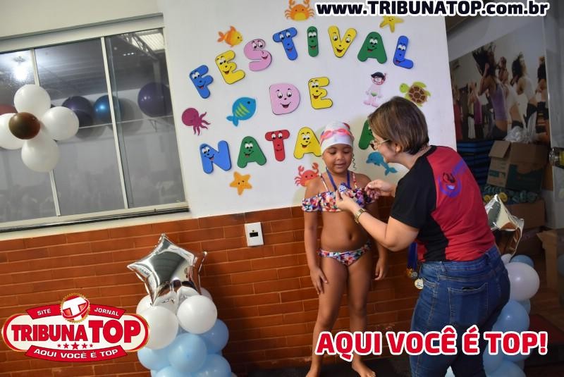 ROLIM DE MOURA: FESTIVAL DE NATAÇÃO 