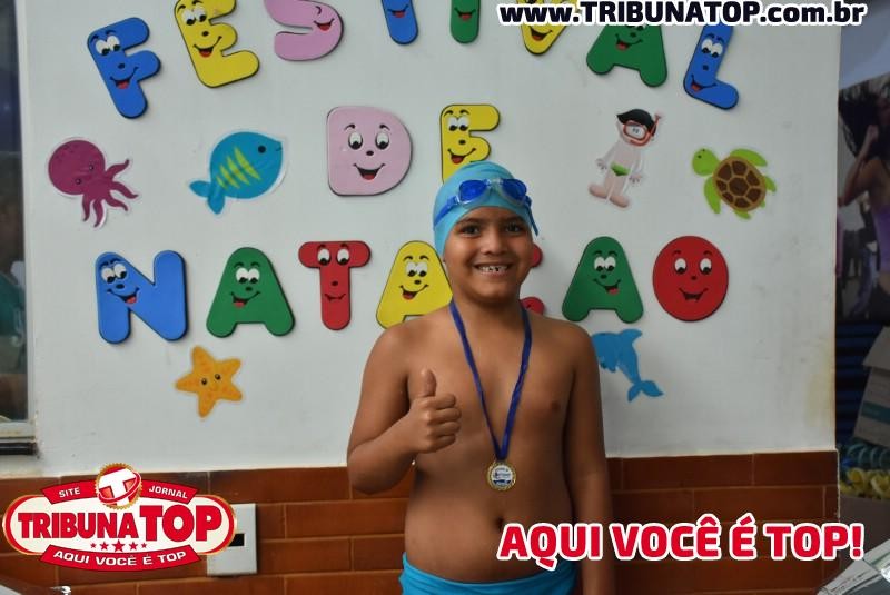 ROLIM DE MOURA: FESTIVAL DE NATAÇÃO 