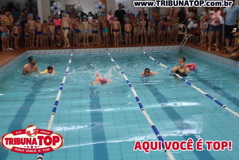ROLIM DE MOURA: FESTIVAL DE NATAÇÃO 