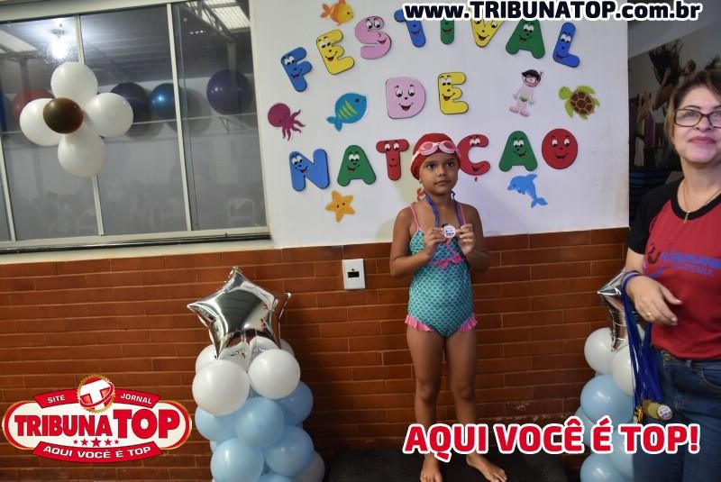 ROLIM DE MOURA: FESTIVAL DE NATAÇÃO 