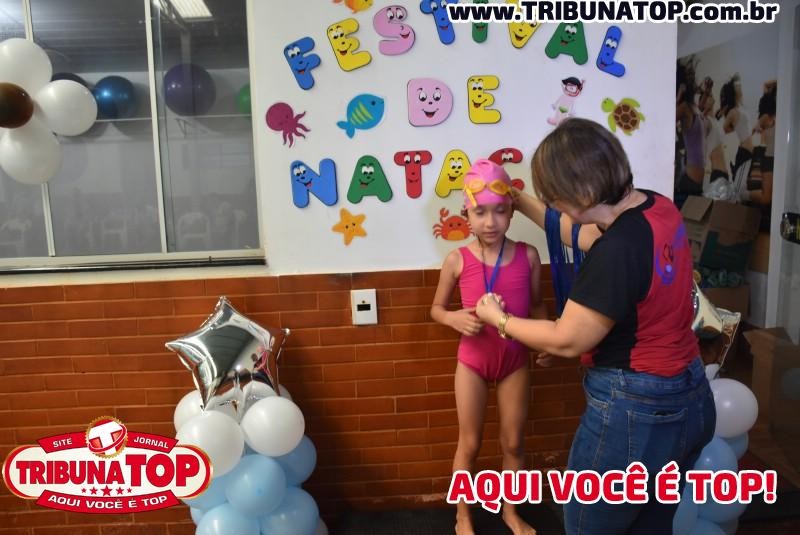 ROLIM DE MOURA: FESTIVAL DE NATAÇÃO 