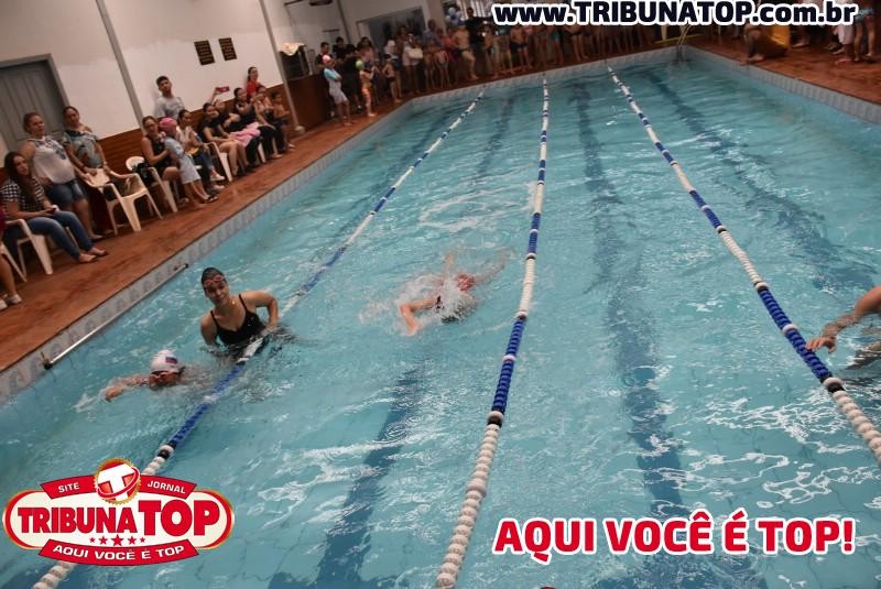 ROLIM DE MOURA: FESTIVAL DE NATAÇÃO 
