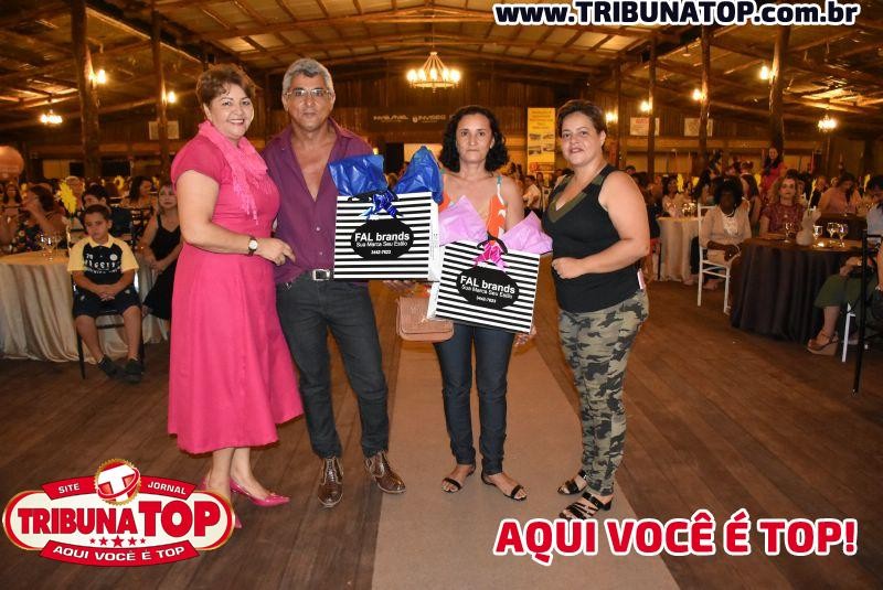 ROLIM DE MOURA: MULHERES DE LENÇO 