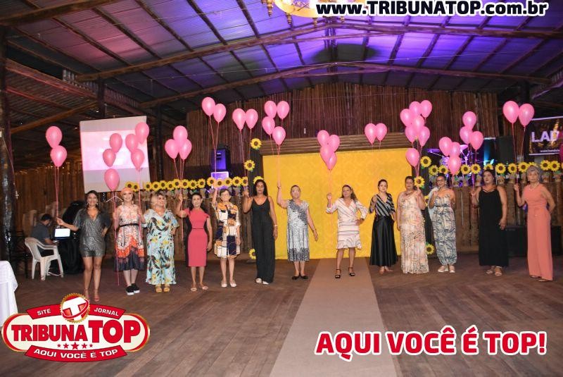 ROLIM DE MOURA: MULHERES DE LENÇO 