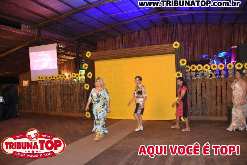 ROLIM DE MOURA: MULHERES DE LENÇO 