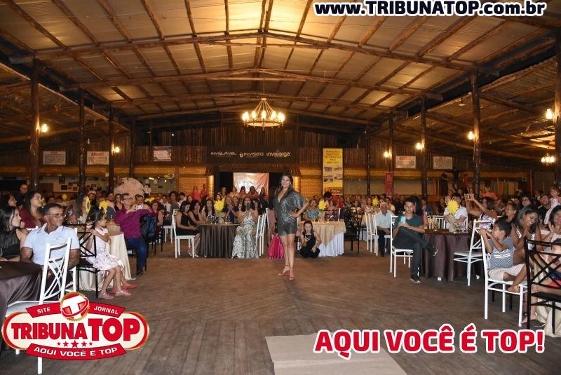 ROLIM DE MOURA: MULHERES DE LENÇO 