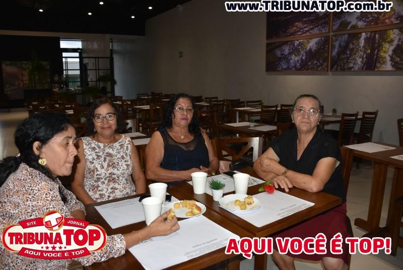 SAL DA TERRA: MULHERES DE LENÇO