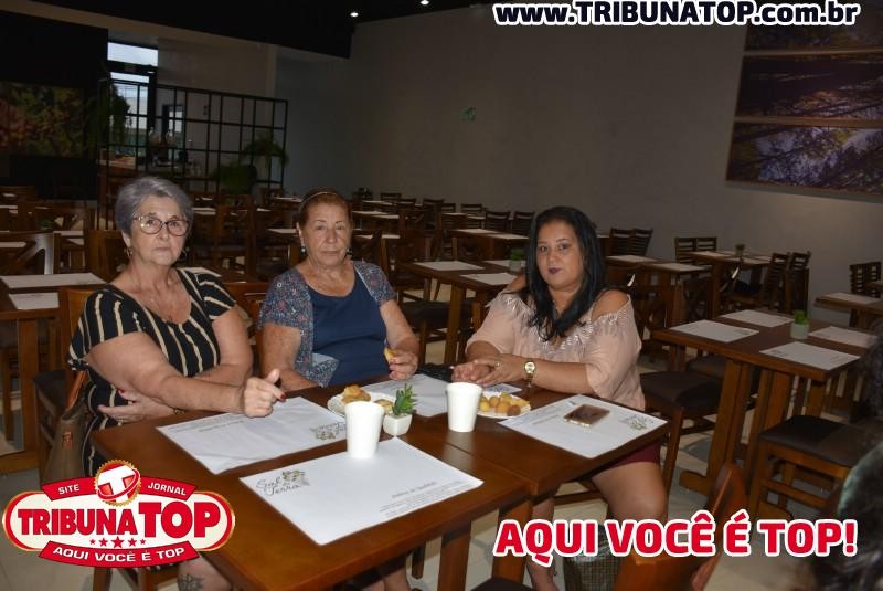 SAL DA TERRA: MULHERES DE LENÇO