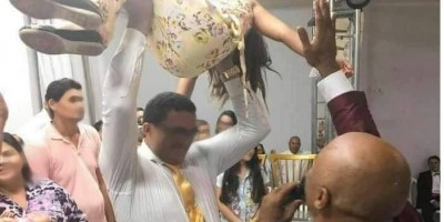 Pastor deixa mulher tetraplégica após jogar ela no chão no interior do Amazonas Pastor deixa mulher tetraplégica após jogar ela no chão no interior do Amazonas
