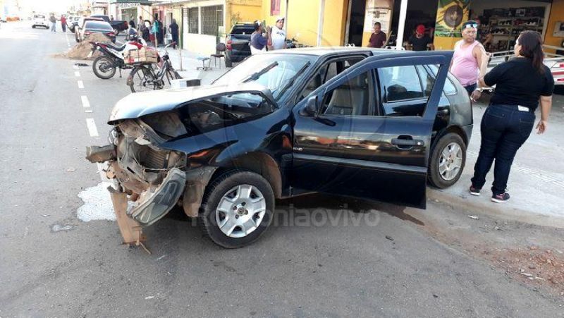 OUTRO: Mais um grave acidente na "Duque" deixa dono de loja ferido