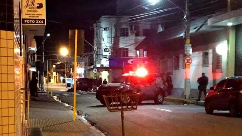 MATANÇA: Tentativa de assalto com refém termina com 10 mortos no Ceará