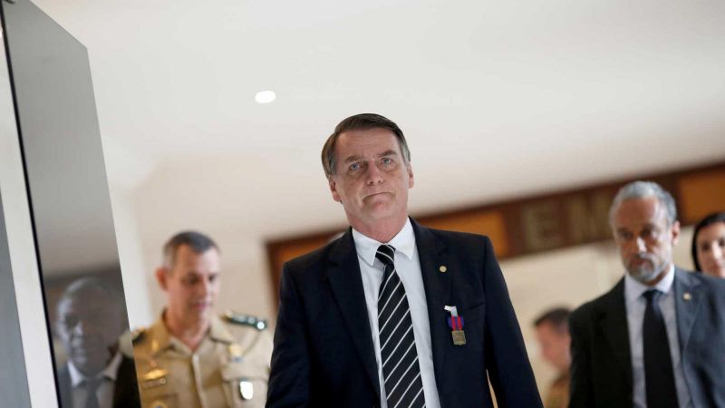 Bolsonaro diz que demitirá presidente dos Correios