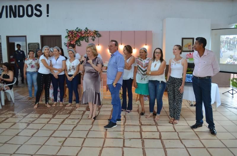 ROLIM DE MOURA: Tarde solidária arrecada doces para crianças ROLIM DE MOURA: Tarde solidária arrecada doces para crianças