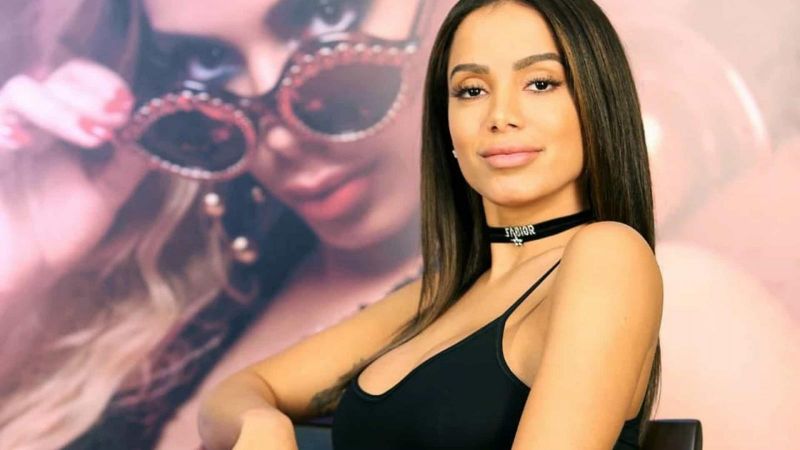 Anitta é detonada na web após declarações sobre mulheres no funk