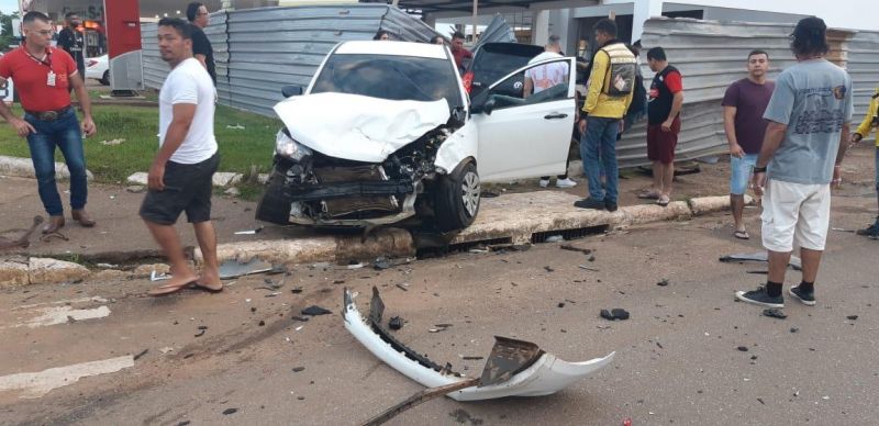 PORTO VELHO: Motorista foge após cometer grave acidente