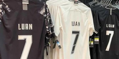 Com número 7, camisa da Luan já é vendida em loja do Corinthians