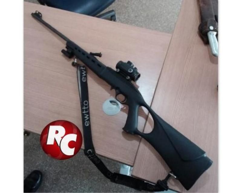 Policia prende dois homens com armas e carne de animal silvestre em Rondônia