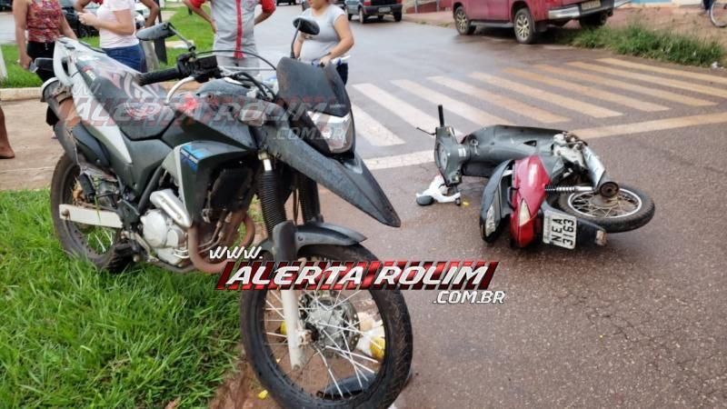 Acidente entre duas motos deixa condutores feridos no começo da noite de domingo em Rolim Acidente entre duas motos deixa condutores feridos no começo da noite de domingo em Rolim