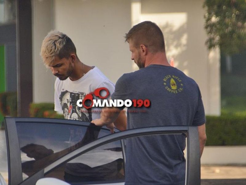 PF prende dupla que comprou mais de 100 mil reais falsos pela internet, em Ji-Paraná PF prende dupla que comprou mais de 100 mil reais falsos pela internet, em Ji-Paraná