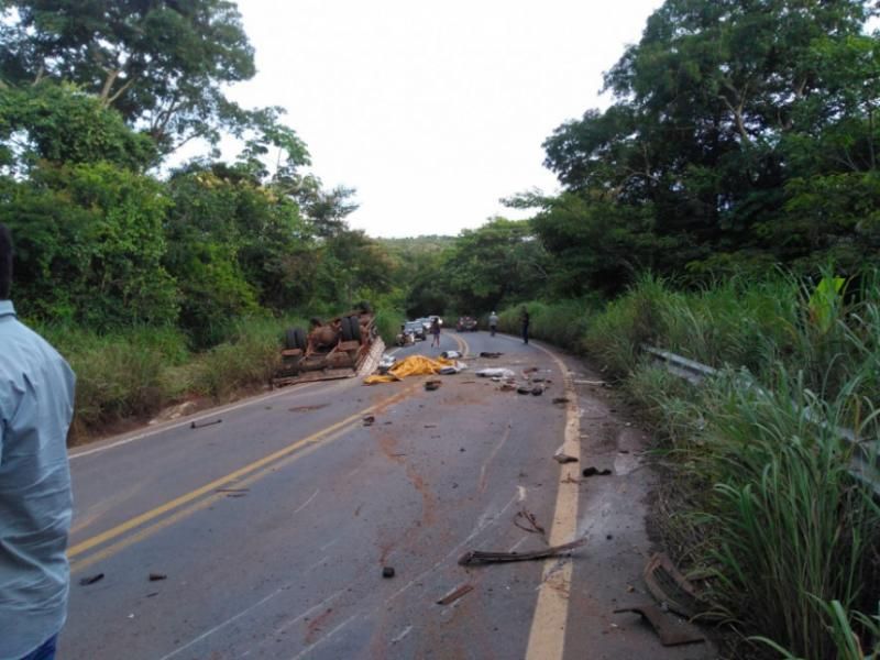 Cantor morre e outras duas pessoas ficam feridas em acidente entre caminhão e Onix no MT; veja o vídeo Cantor morre e outras duas pessoas ficam feridas em acidente entre caminhão e Onix no MT; veja o vídeo