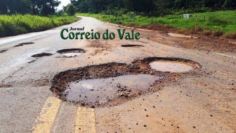 População de Alvorada do Oeste ameaça fechar BR-429 por abandono da rodovia População de Alvorada do Oeste ameaça fechar BR-429 por abandono da rodovia