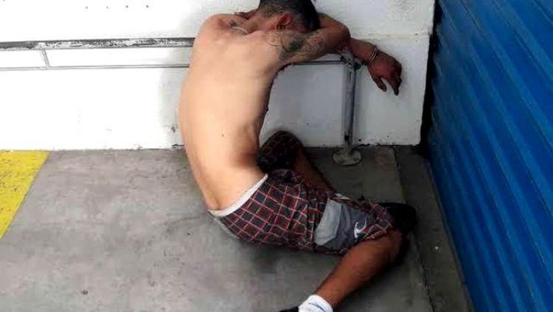 Assaltante é preso após ameaçar esfaquear mulher para roubar