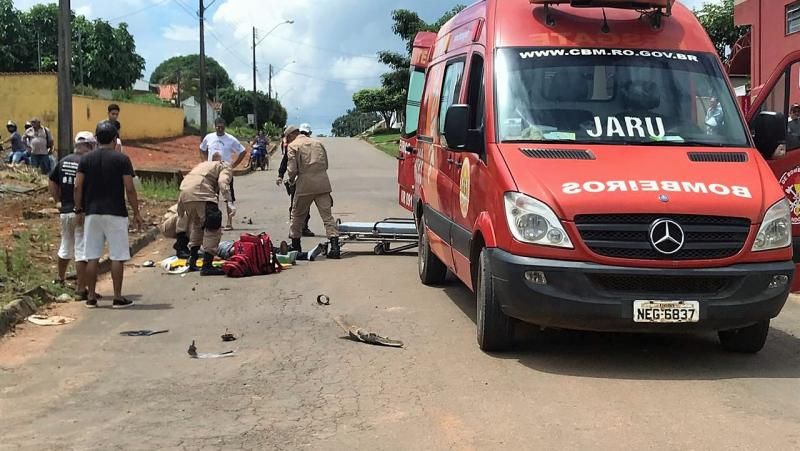 Motociclista morre após grave acidente em Jaru Motociclista morre após grave acidente em Jaru