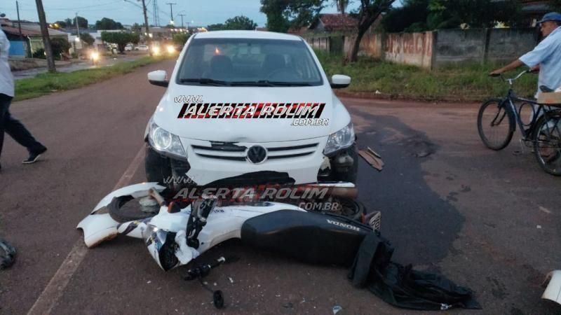 Motociclista fica ferido ao ser atingido por carro que trafegava pela contramão em Rolim de Moura Motociclista fica ferido ao ser atingido por carro que trafegava pela contramão em Rolim de Moura