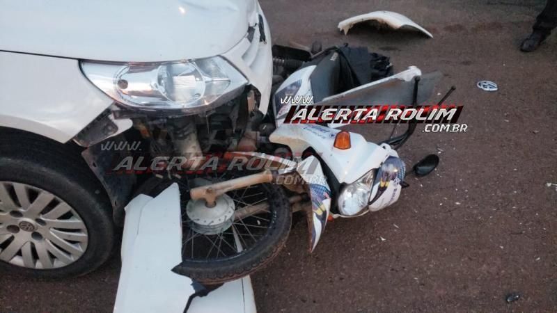 Motociclista fica ferido ao ser atingido por carro que trafegava pela contramão em Rolim de Moura Motociclista fica ferido ao ser atingido por carro que trafegava pela contramão em Rolim de Moura